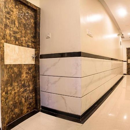 Hotel Embassy Grand Near Us Embassy Bkc Bombaim Exterior foto